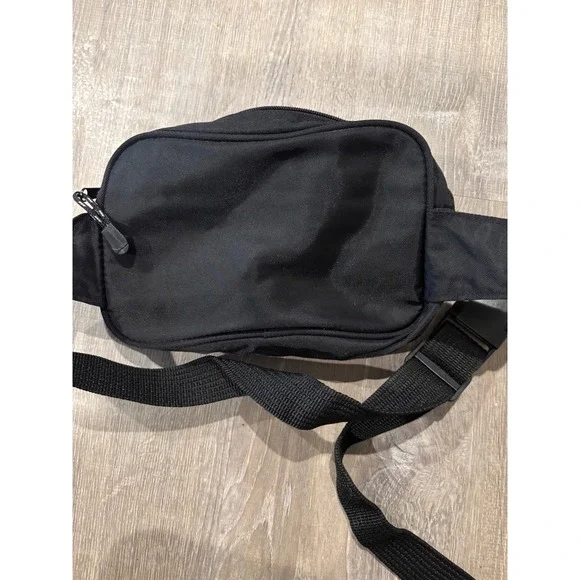 Mickey Mouse Fanny Pack Black Embroidered Disney Waist Bag - Picture 4 of 6